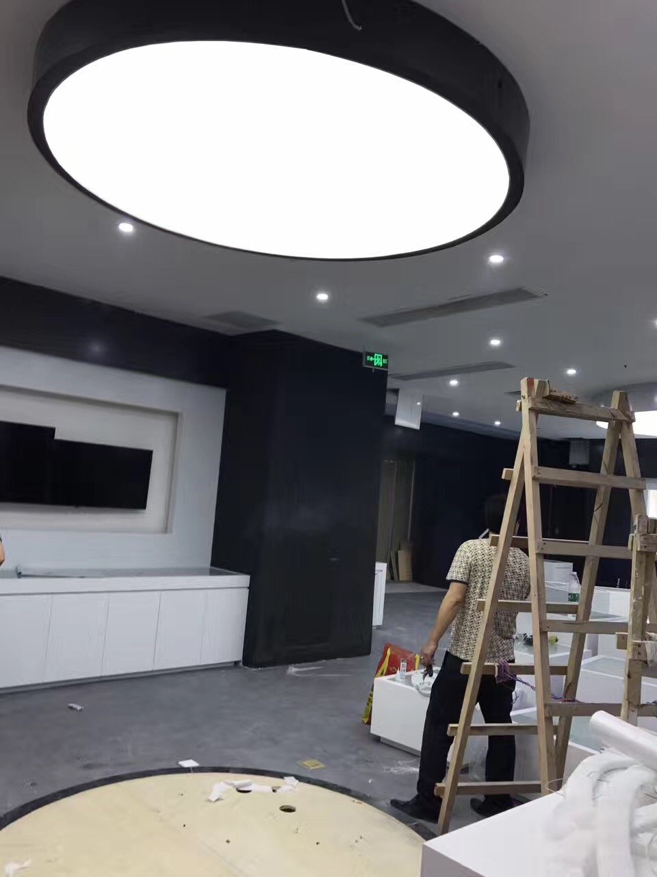 Translucent Shape Image